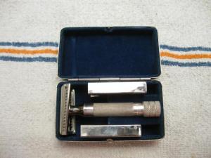 merkur-razor-by-toecutter1967-photobucket